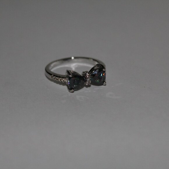 RING - Picture 6 of 8